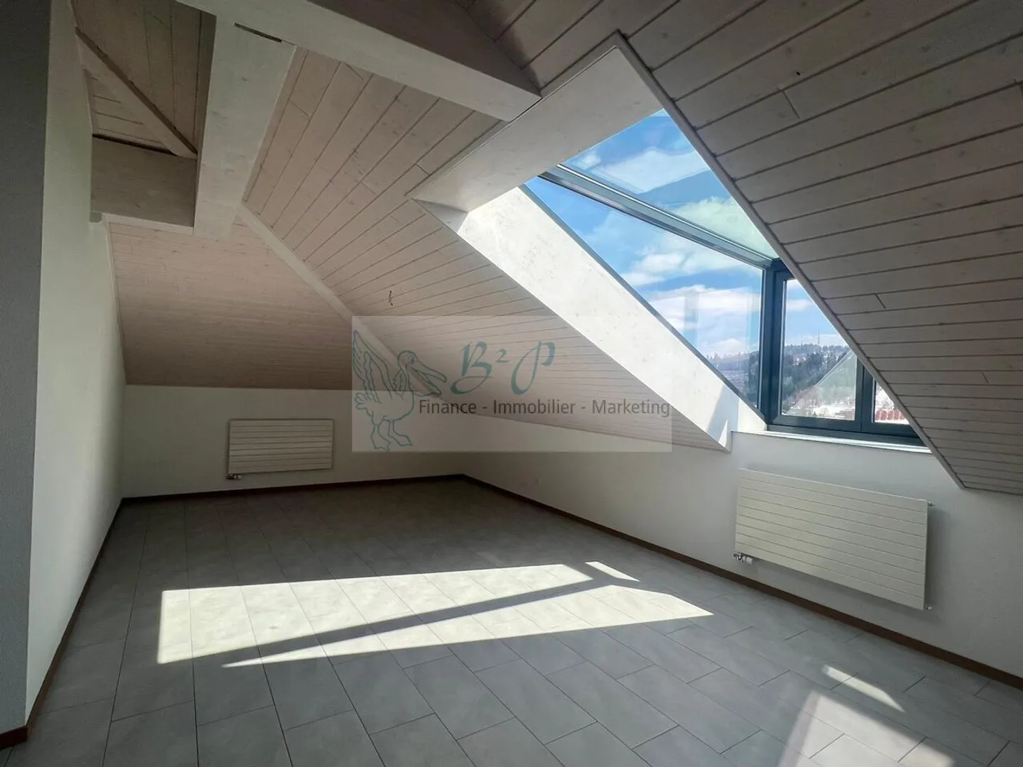 Charming Attic Apartment - Photo 8 of 10