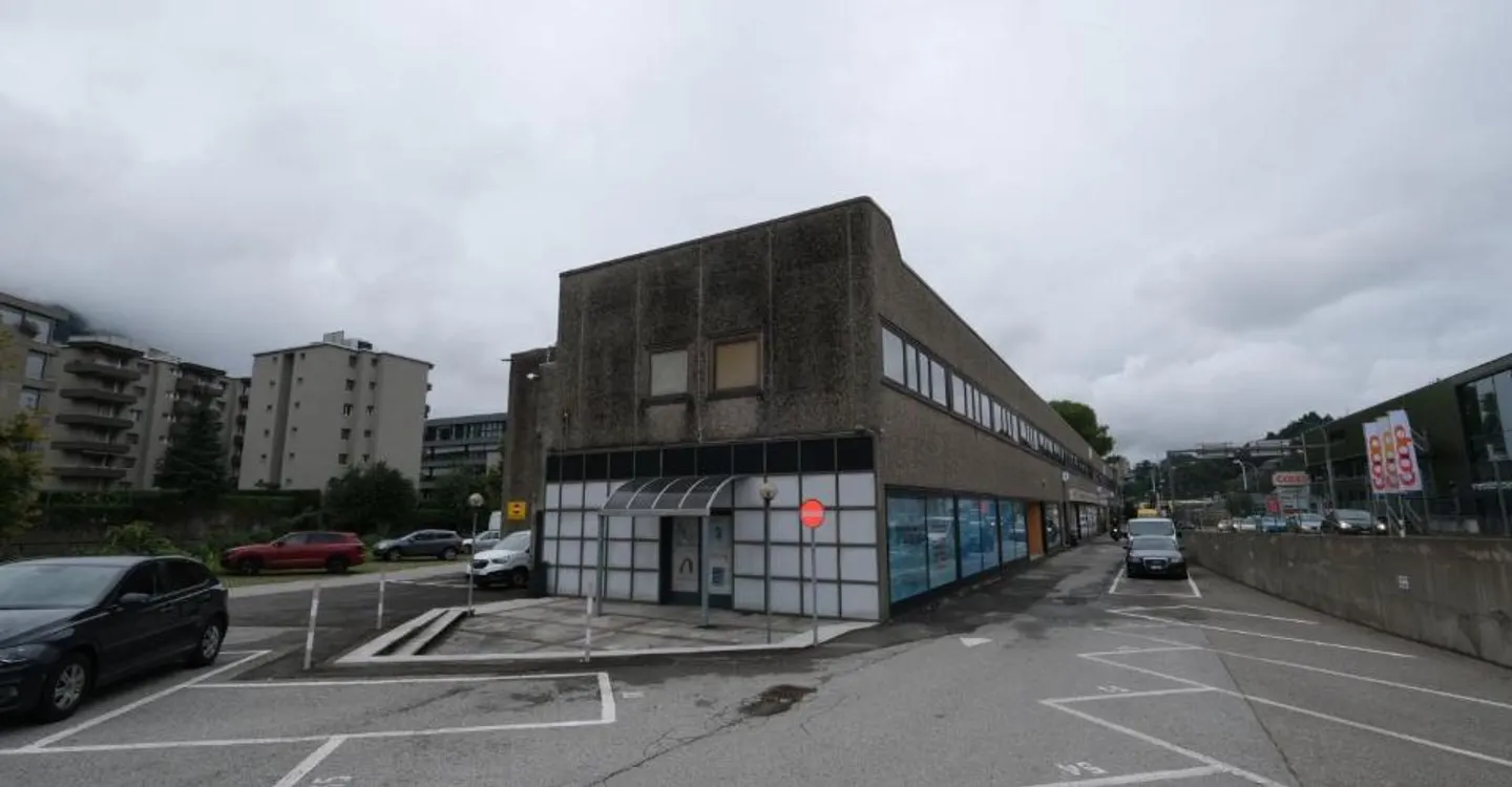 Spazio commerciale a reddito - ottimo investimento immobiliare | Espace commercial à revenu - excellent investissement immobilier | Income-generating commercial space - excellent real estate investment | Gewerbefläche mit Mieteinnahmen - ausgezeichnete Im - Foto 6 di 8