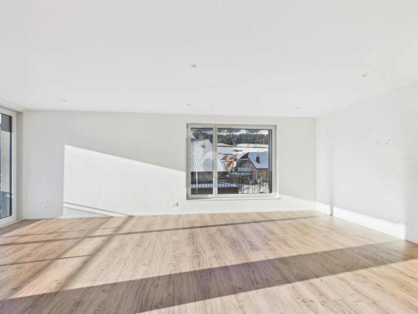 CENTRAL WITH UNIQUE MOUNTAIN VIEW - Photo 2 of 6