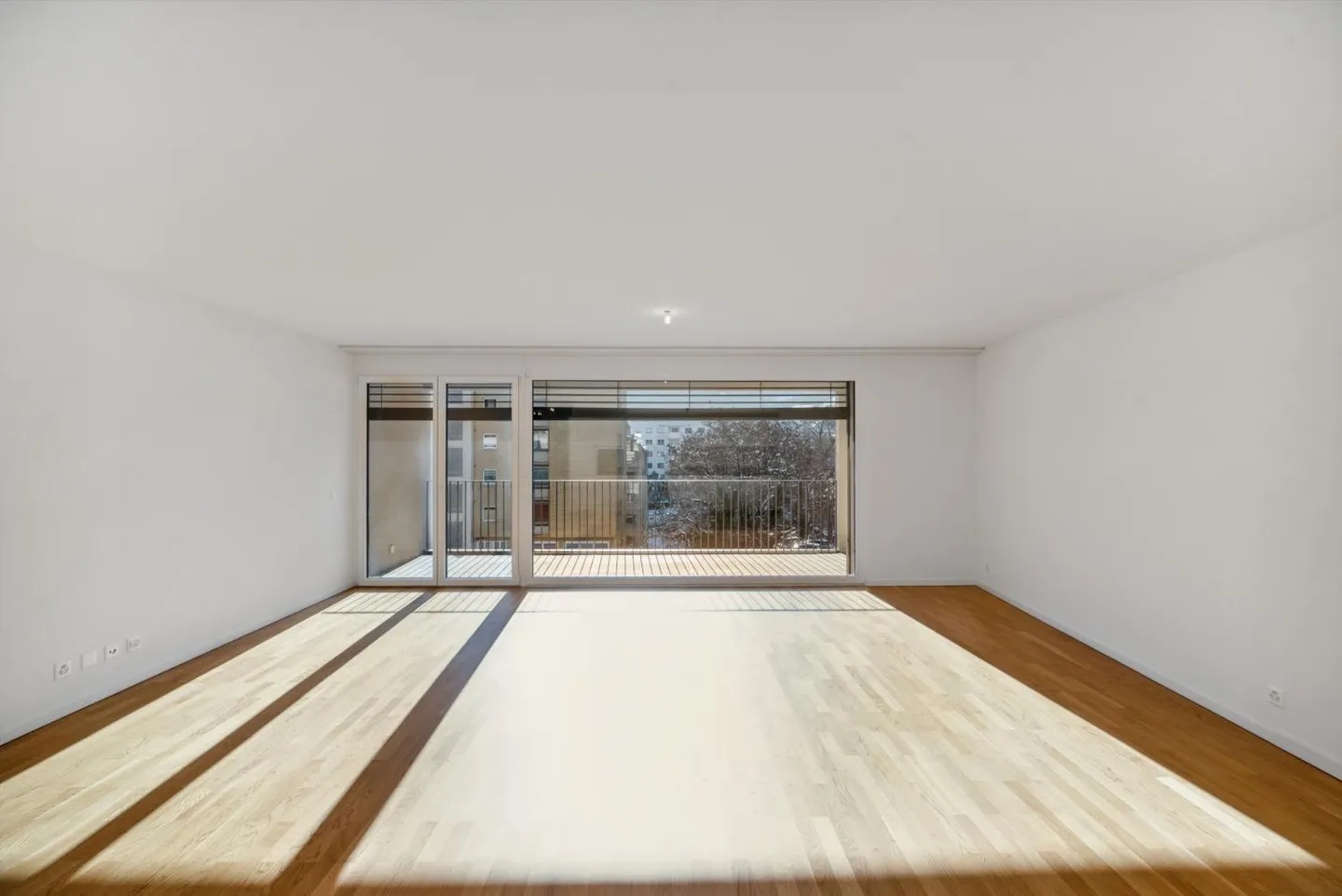 Appartement moderne 4,5 pièces avec balcon - Photo 4 sur 11