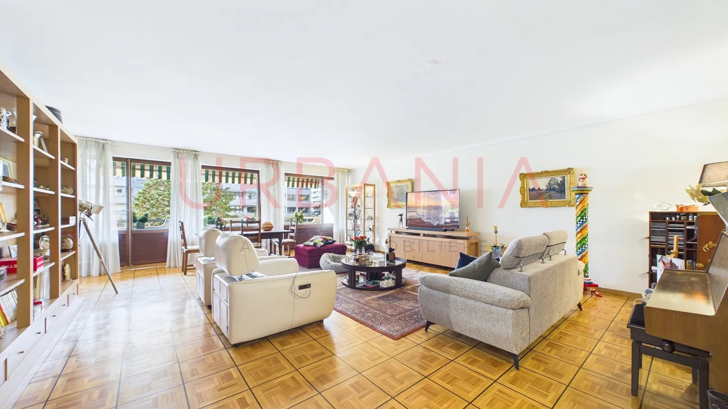 6-room apartment - Photo 1 of 11