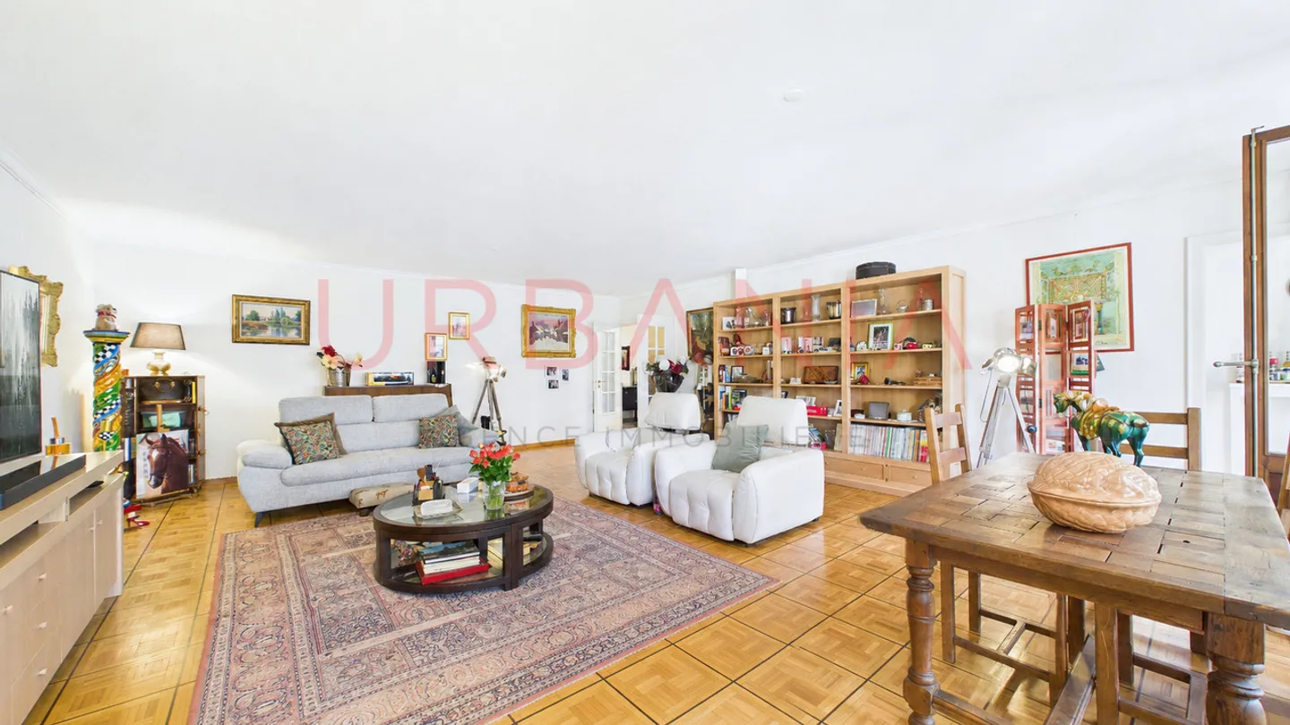 6-room apartment - Photo 2 of 11