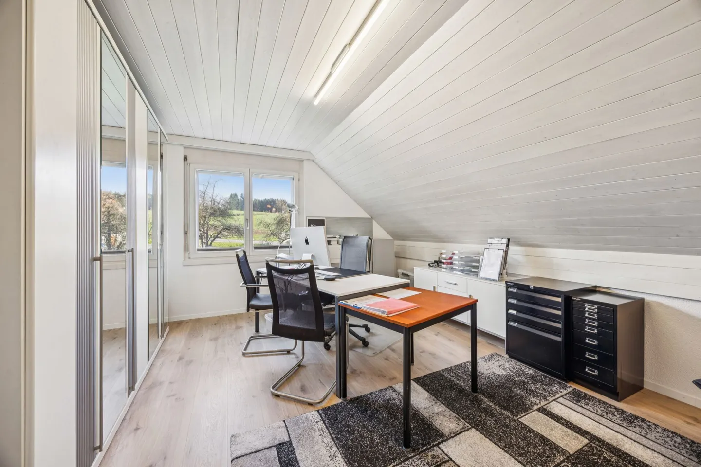 Living in the Green: Garden, Privacy, and Direct Access to the Forest - Photo 12 of 14