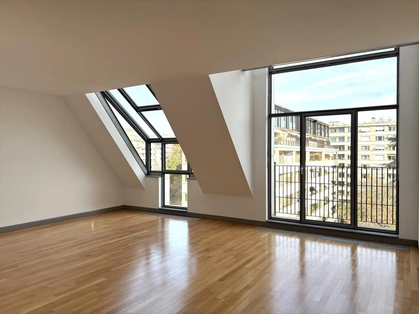 Duplex 8.5 Zimmer - Foto 2 von 13