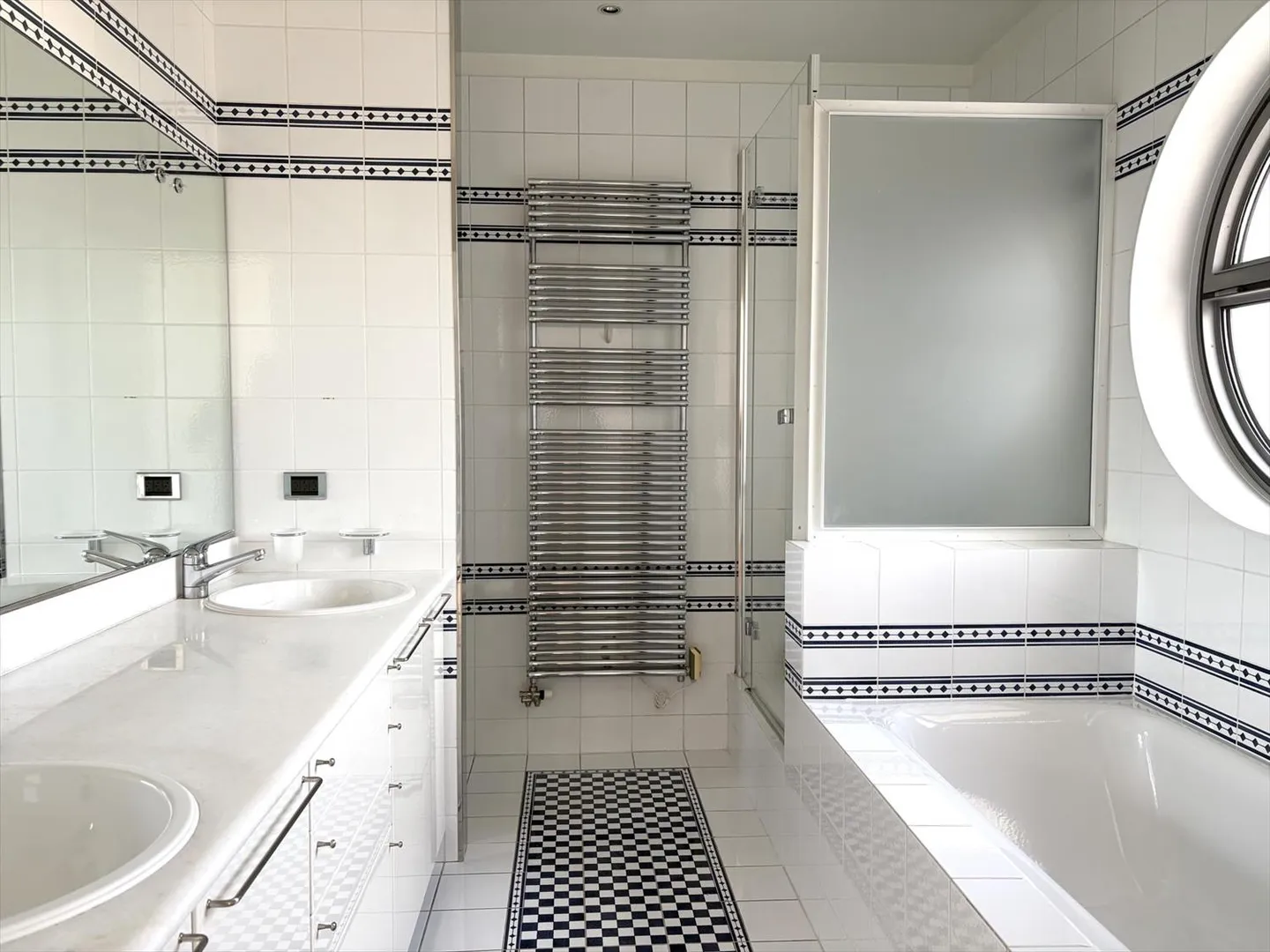 Duplex 8.5 Zimmer - Foto 9 von 13