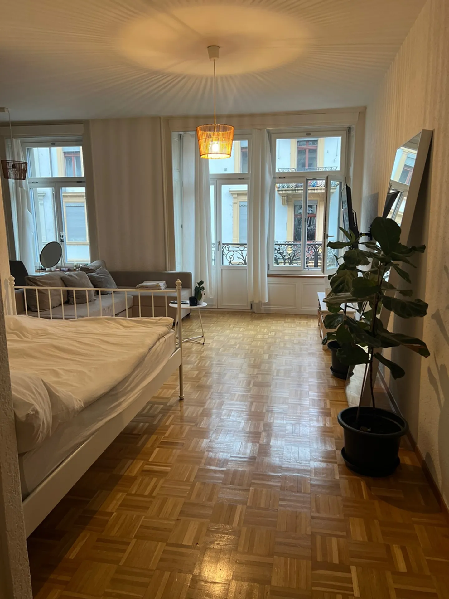 Apartment for rent - Photo 2 of 5