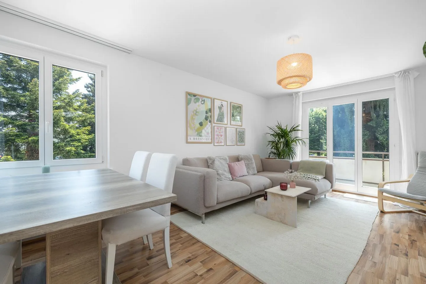 Investment opportunity in a central location - Photo 5 of 11