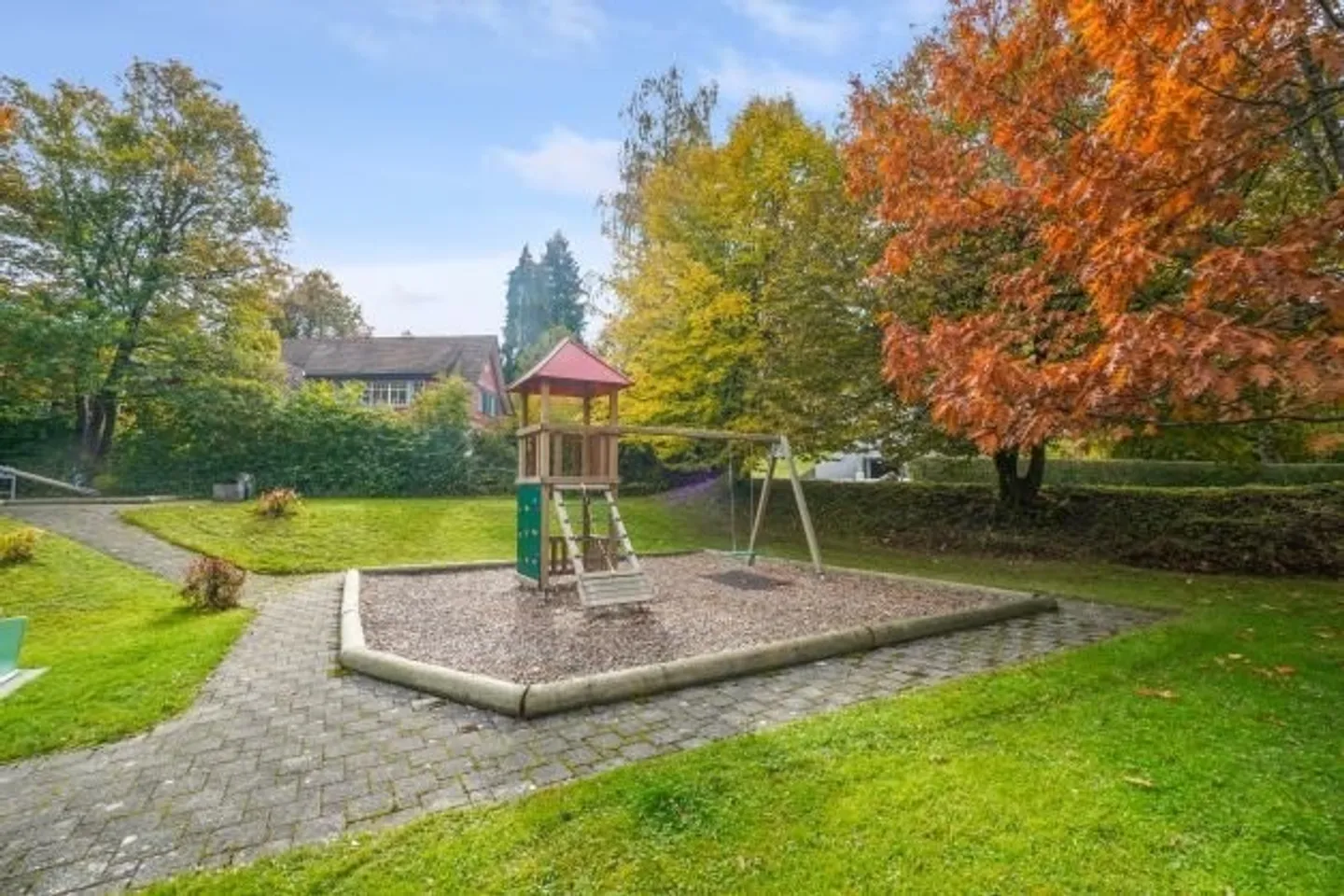 Family-Friendly Apartment - Photo 10 of 12
