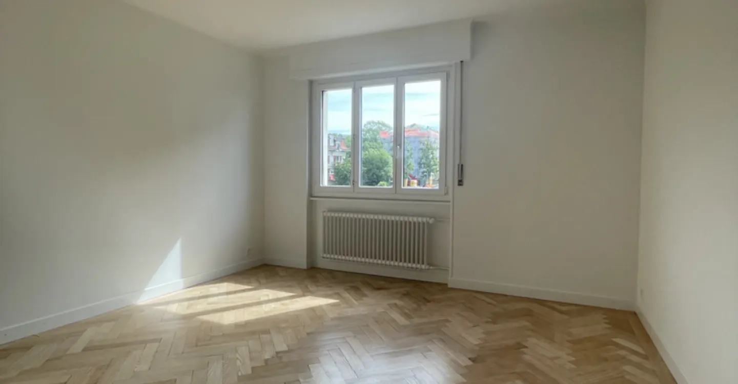 Charmante 2,5-Zimmer-Wohnung in Pully mit herrlichem Blick auf den See - Foto 6 von 10