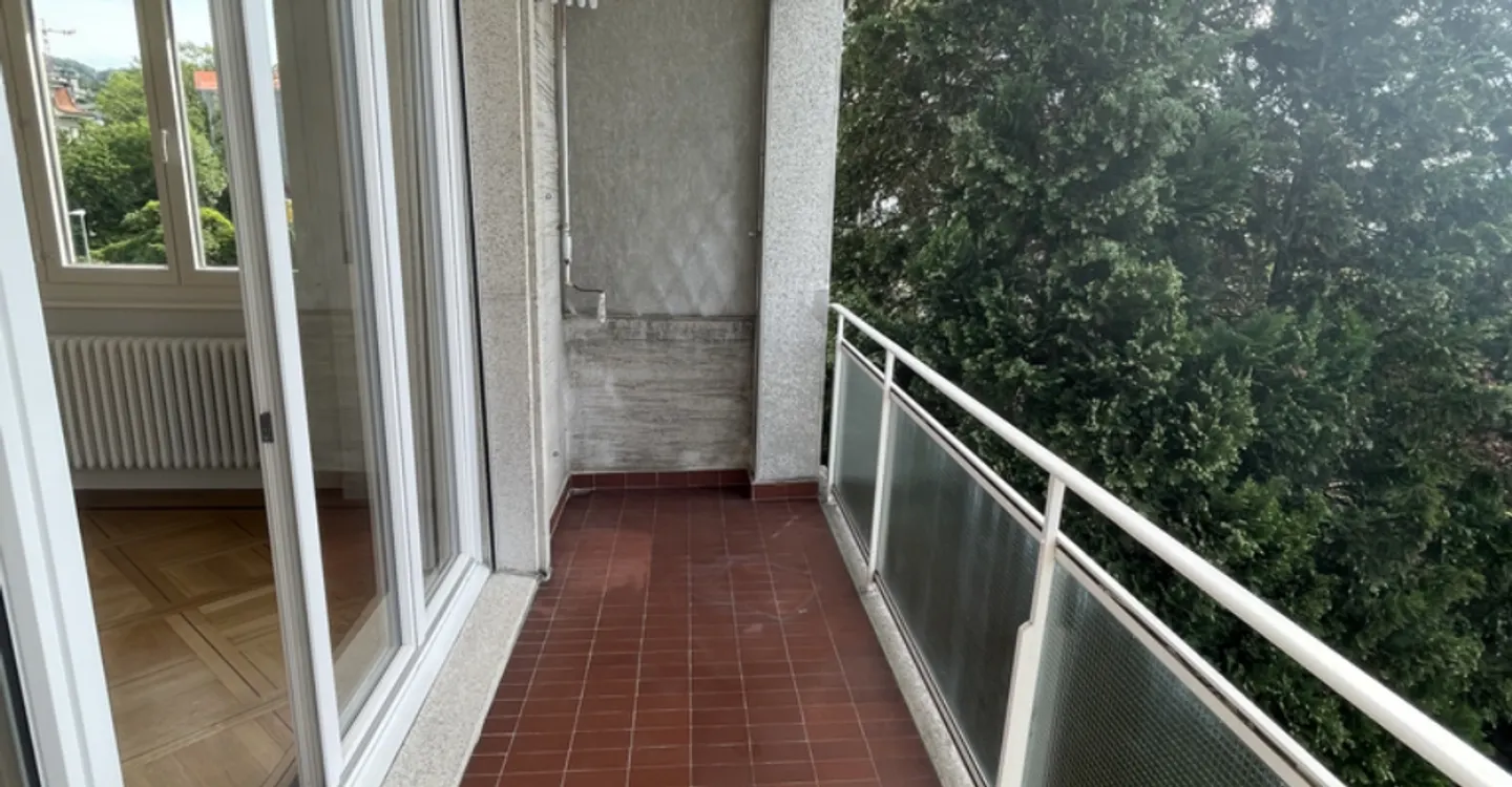 Charmante 2,5-Zimmer-Wohnung in Pully mit herrlichem Blick auf den See - Foto 9 von 10