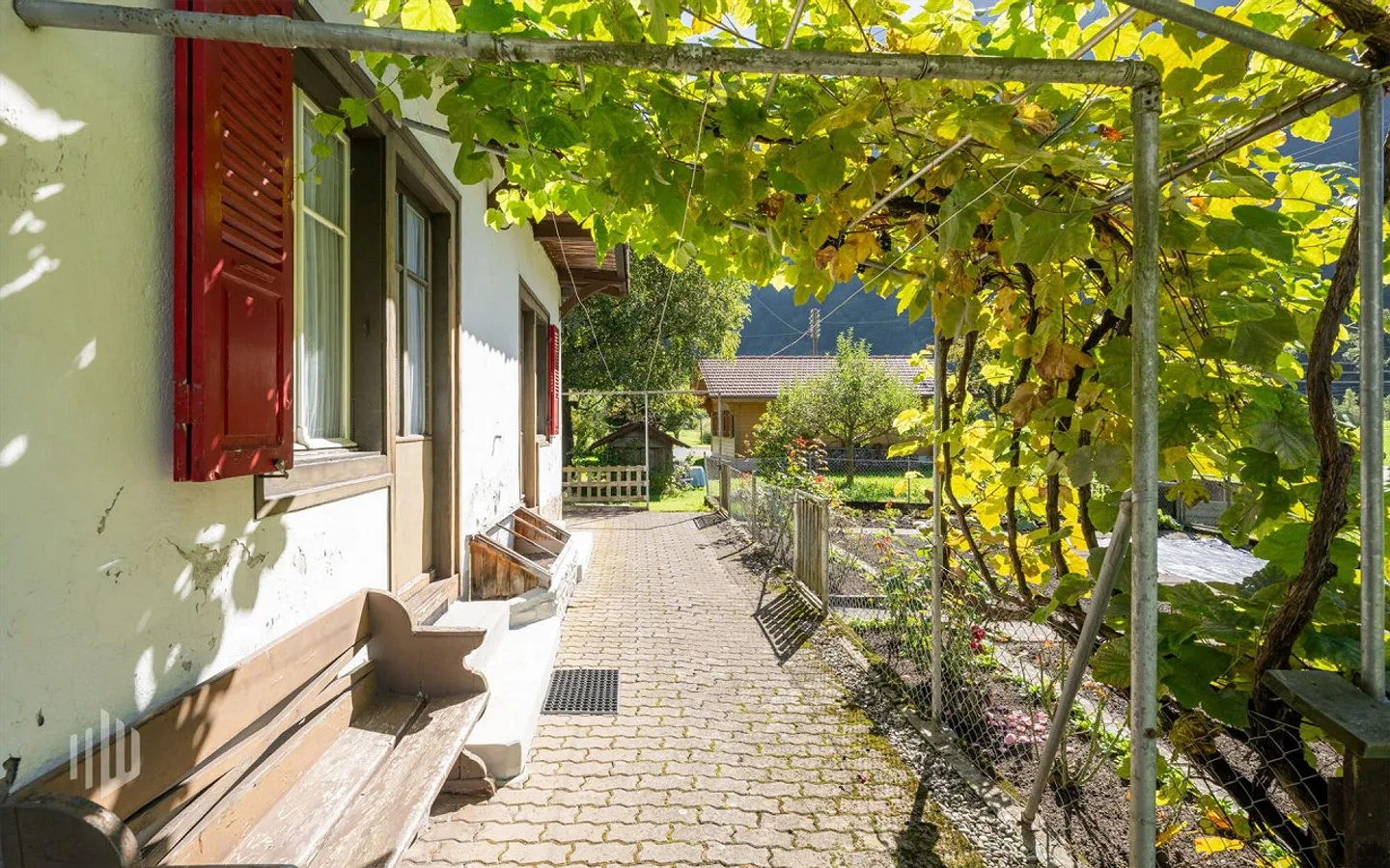 ImmoWyss - Casa Bifamiliare in Bellissimo Stile Chalet con Spazio Esterno - Foto 9 di 10