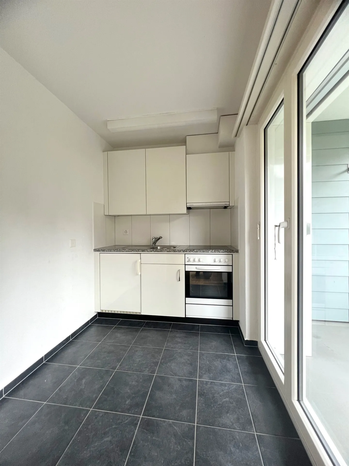 Appartement attrayant et ensoleillé dans un emplacement calme - Photo 4 sur 6