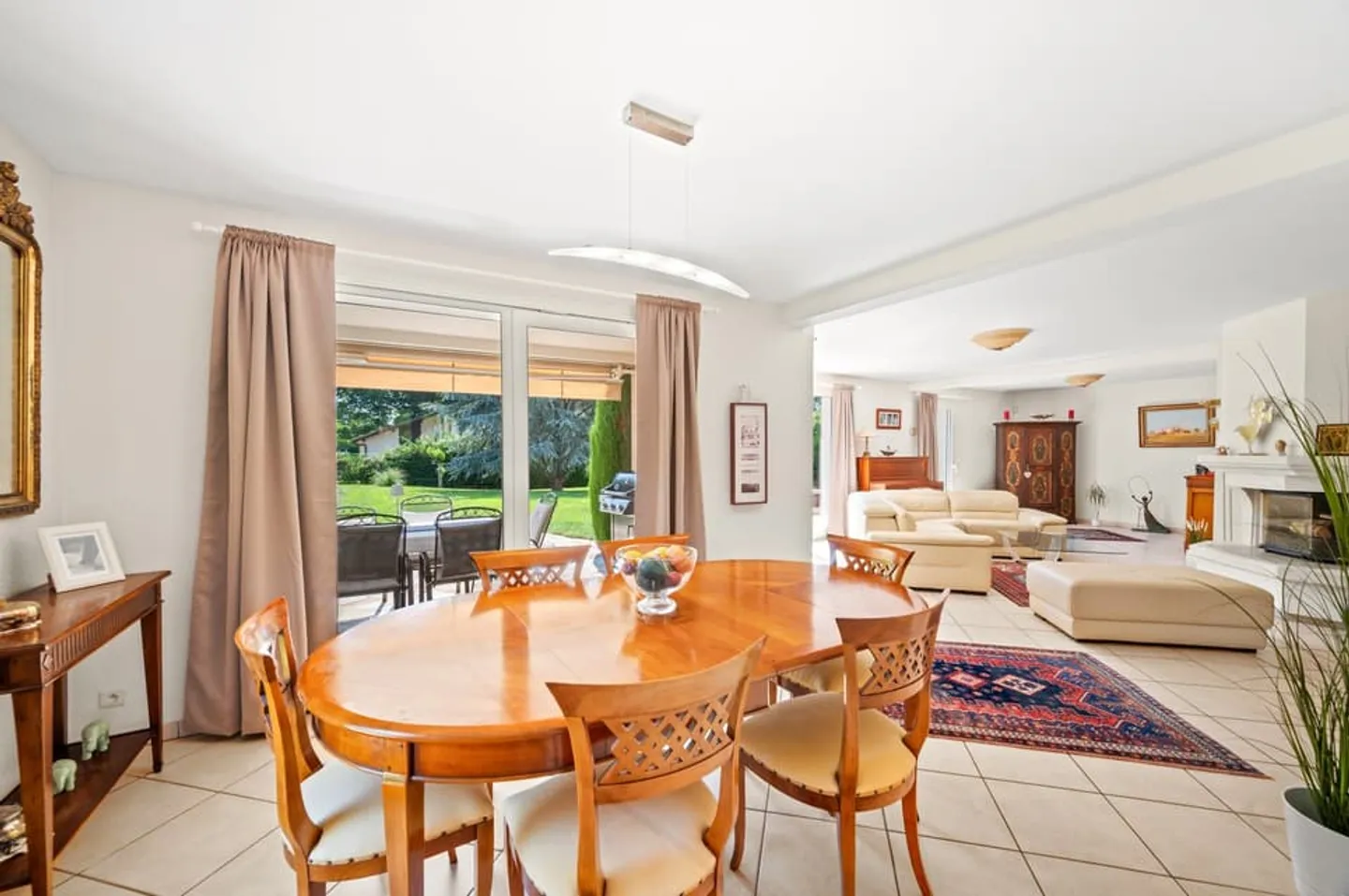 DIVONNE-LES-BAINS: MAGNIFICENT HOUSE WITH POOL & JACUZZI - Photo 7 of 13