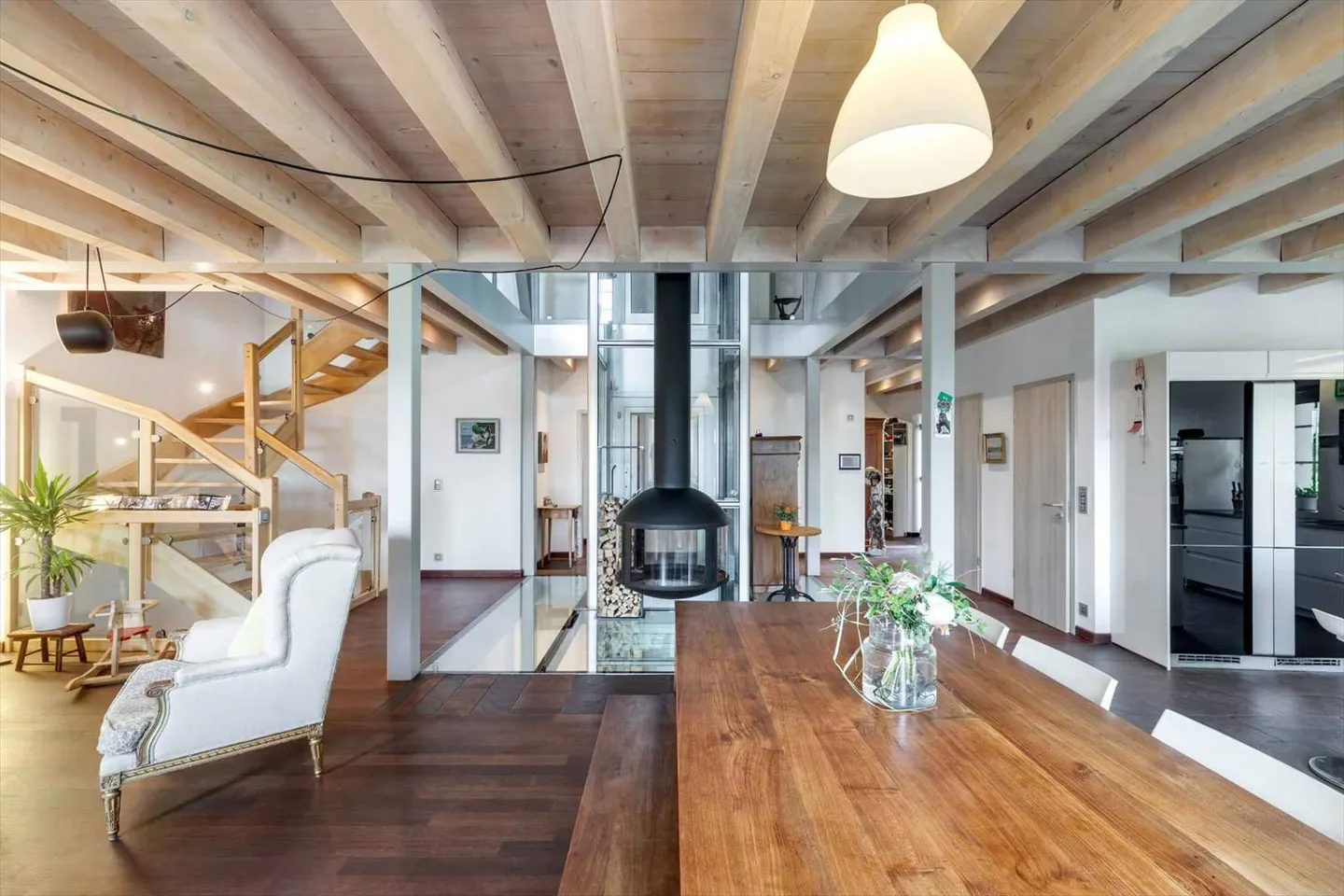 Extraordinary charm property in the heart of Montreux - Photo 2 of 10