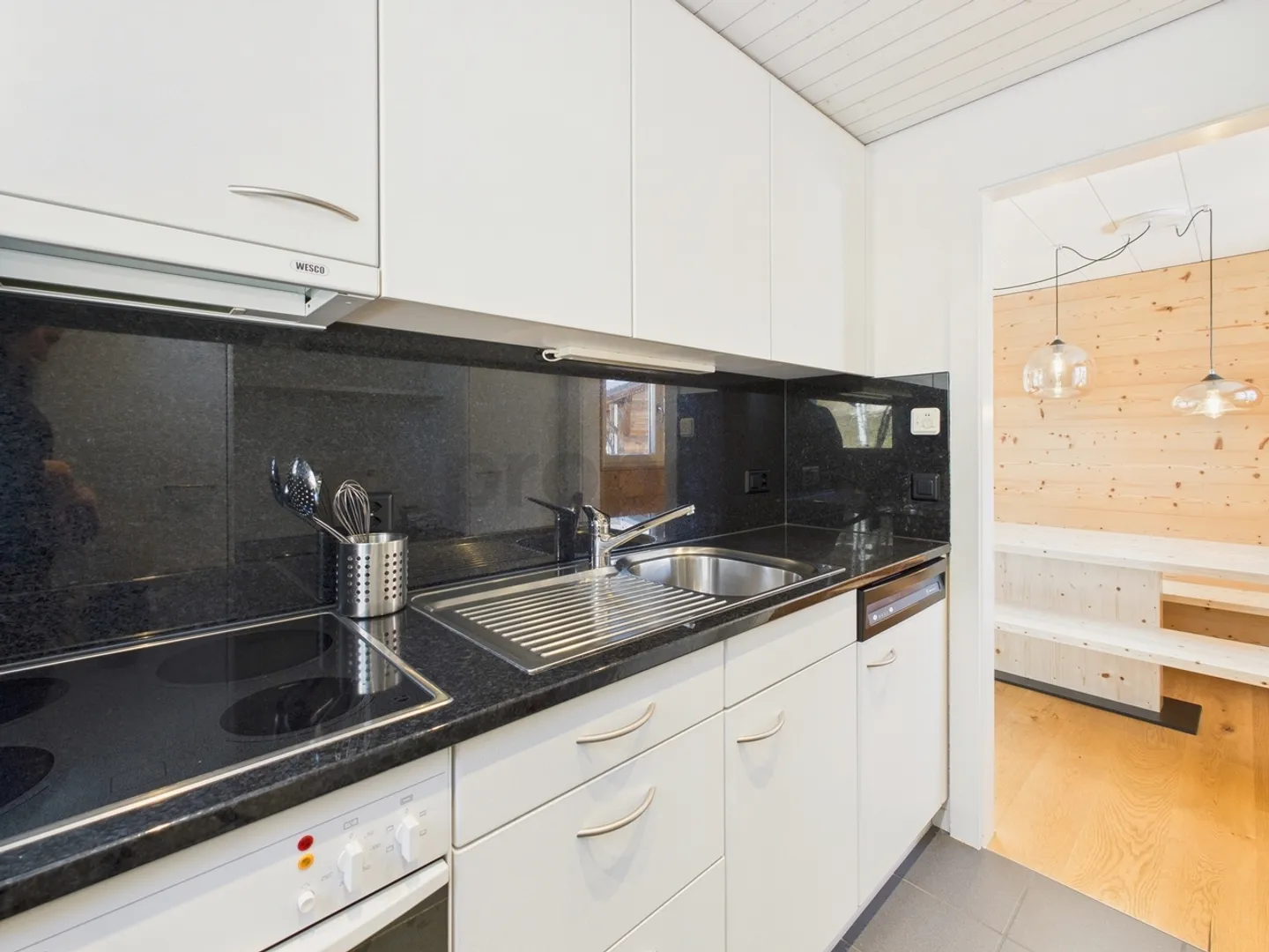 Charming 3.5-room furnished apartment with mountain view in Stoos SZ - Photo 6 of 12