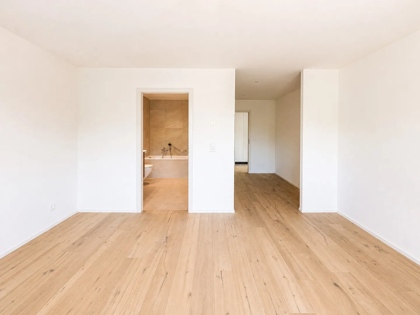 4.5 Room Apartment on the 1st Floor - Photo 3 of 7
