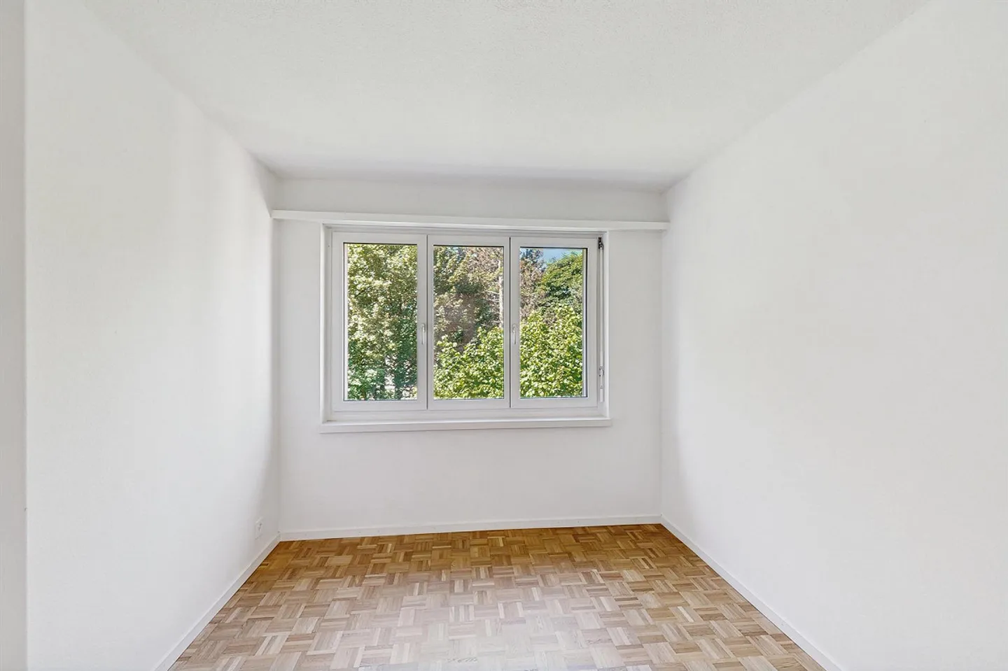 Vie moderne à Schwerzenbach – fraîchement rénové et bien connecté ! - Photo 4 sur 11