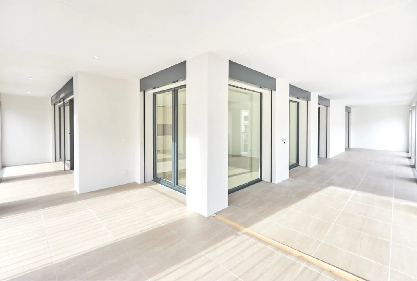 Top 3.5 Zimmer-Wohnung / 2. OG - Foto 8 von 15