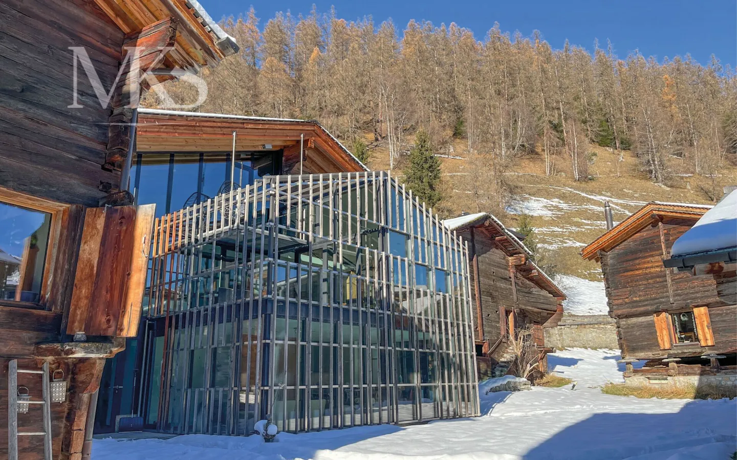 Exklusive Duplex-Luxuswohnung im umgebauten Stall im Herzen von Geschinen - Photo 2 of 32
