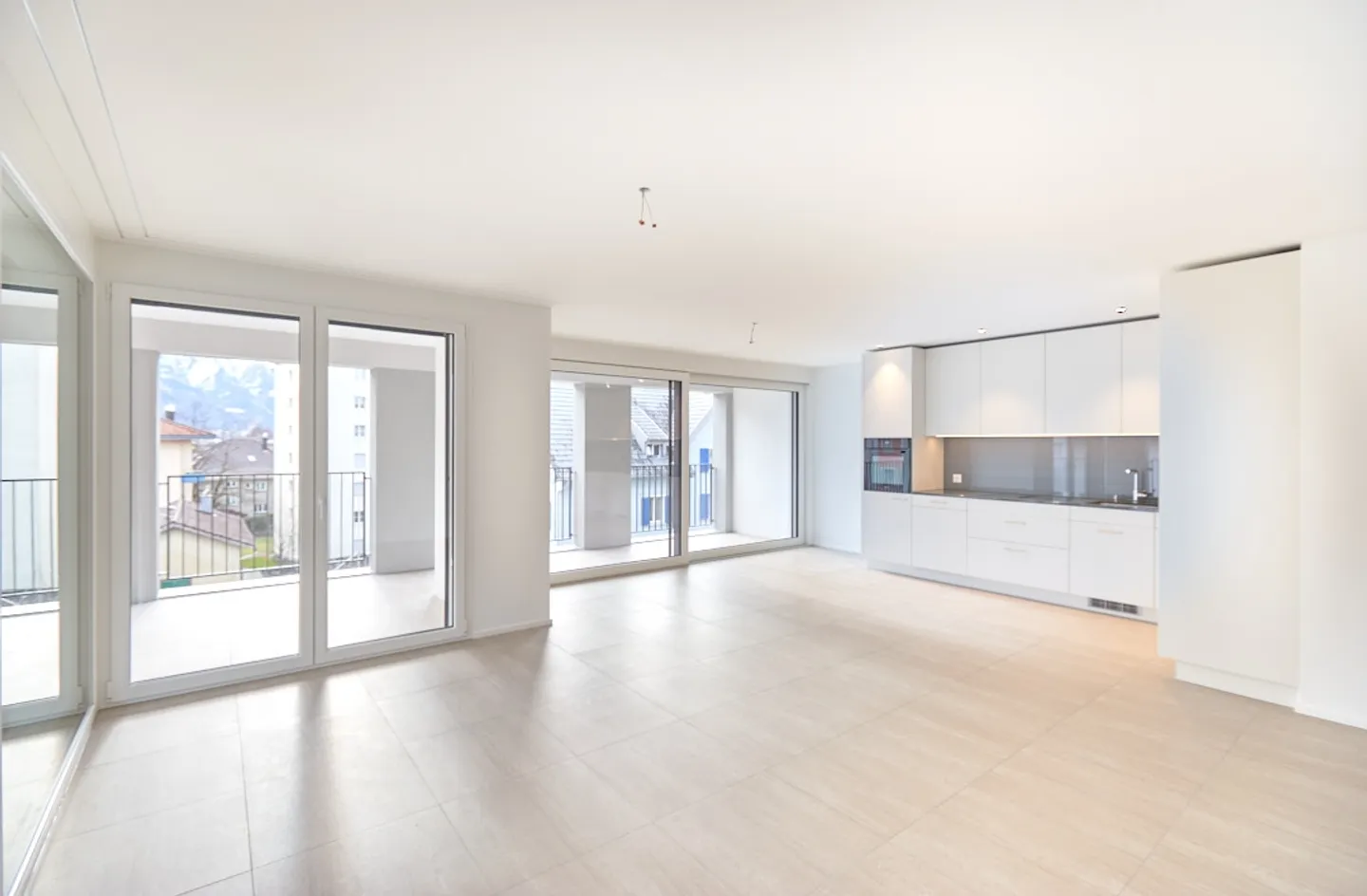 Top 3.5 Zimmer-Wohnung / 2. OG - Foto 6 von 15