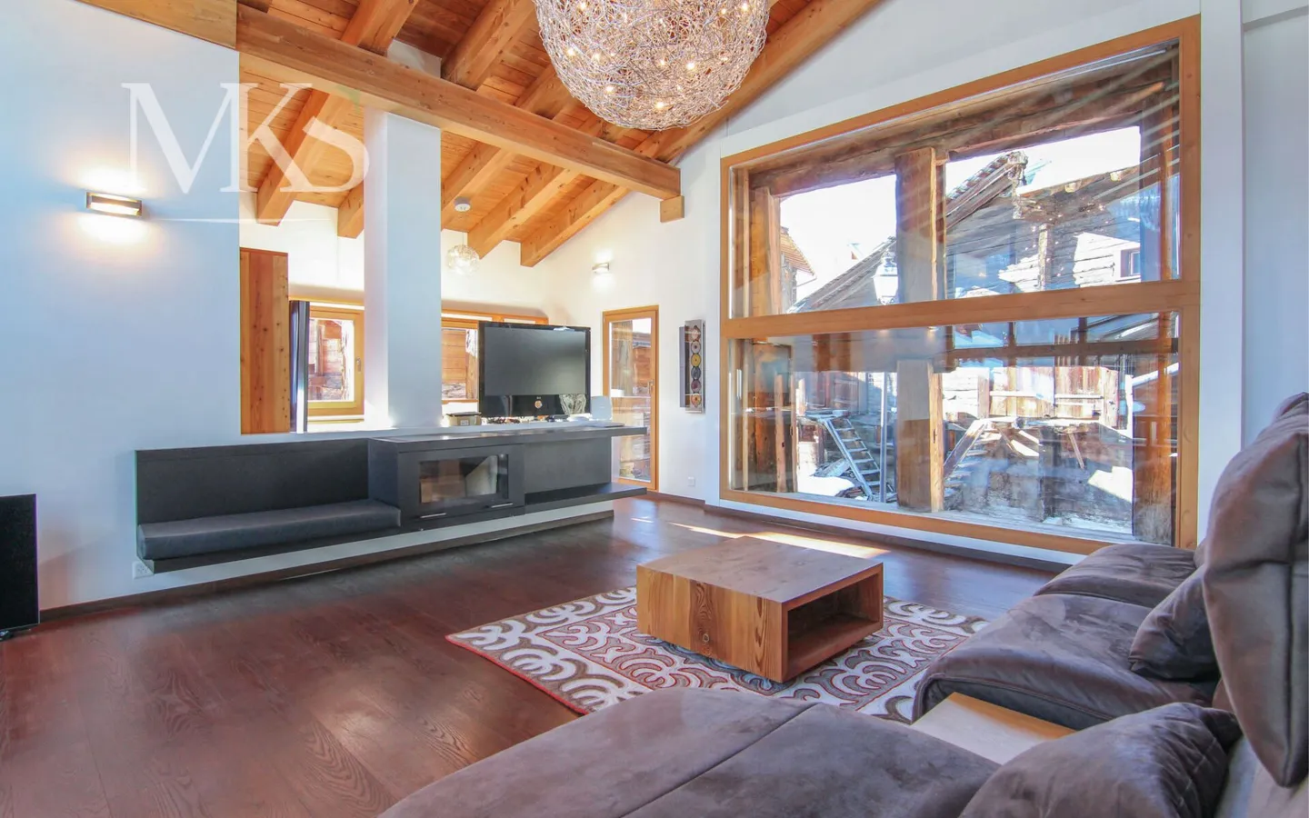 Exklusive Duplex-Luxuswohnung im umgebauten Stall im Herzen von Geschinen - Photo 4 of 32