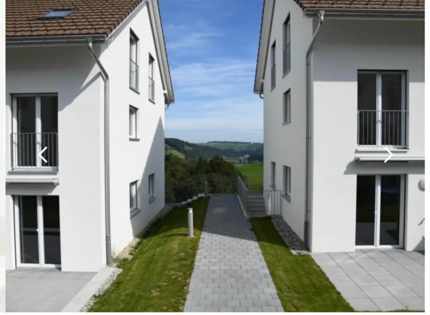 Modernes Eckhaus mit Garten - Foto 11 von 12