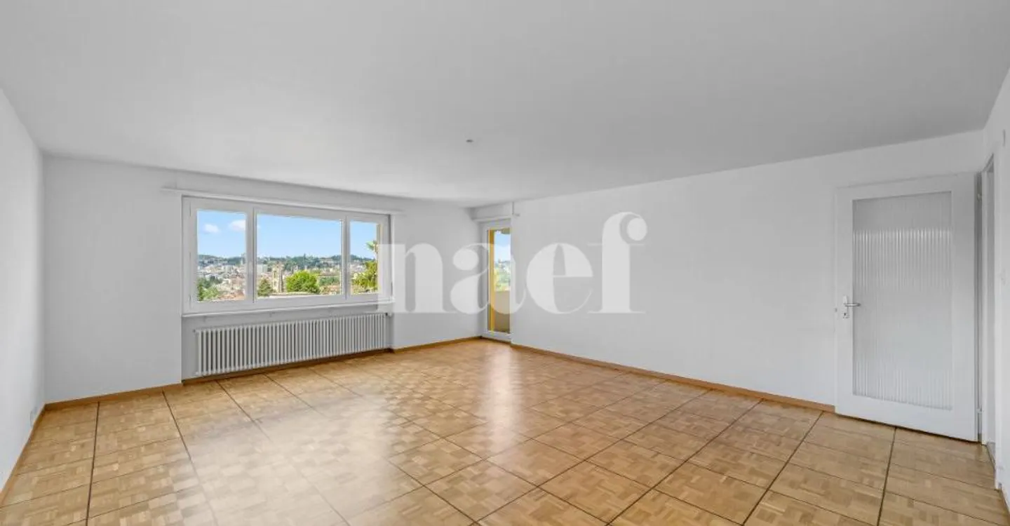 5-Zimmer-Wohnung im 4. Stock zu vermieten in Fribourg - Foto 2 von 11