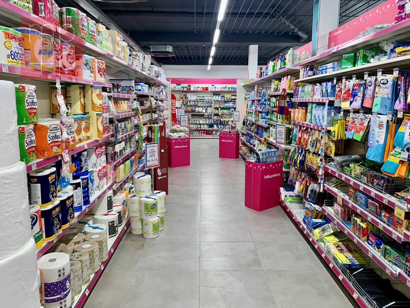 Spazio Commerciale a Tenero - Foto 3 di 8