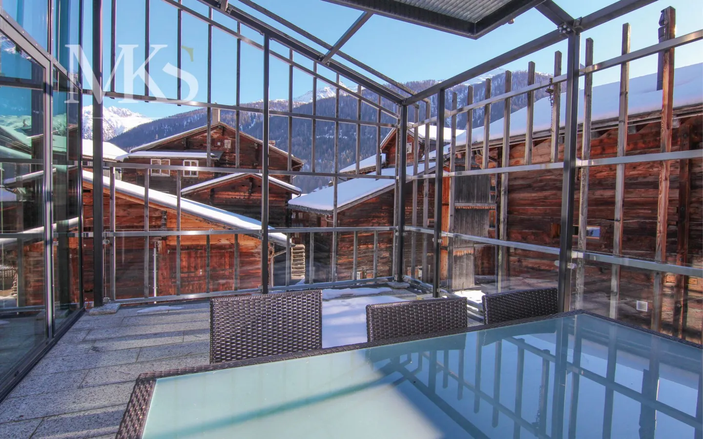 Exklusive Duplex-Luxuswohnung im umgebauten Stall im Herzen von Geschinen - Photo 10 of 32