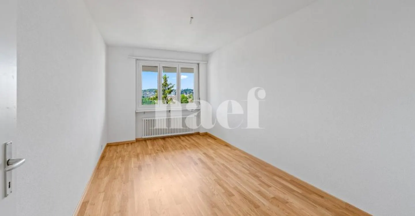 5-Zimmer-Wohnung im 4. Stock zu vermieten in Fribourg - Foto 6 von 11