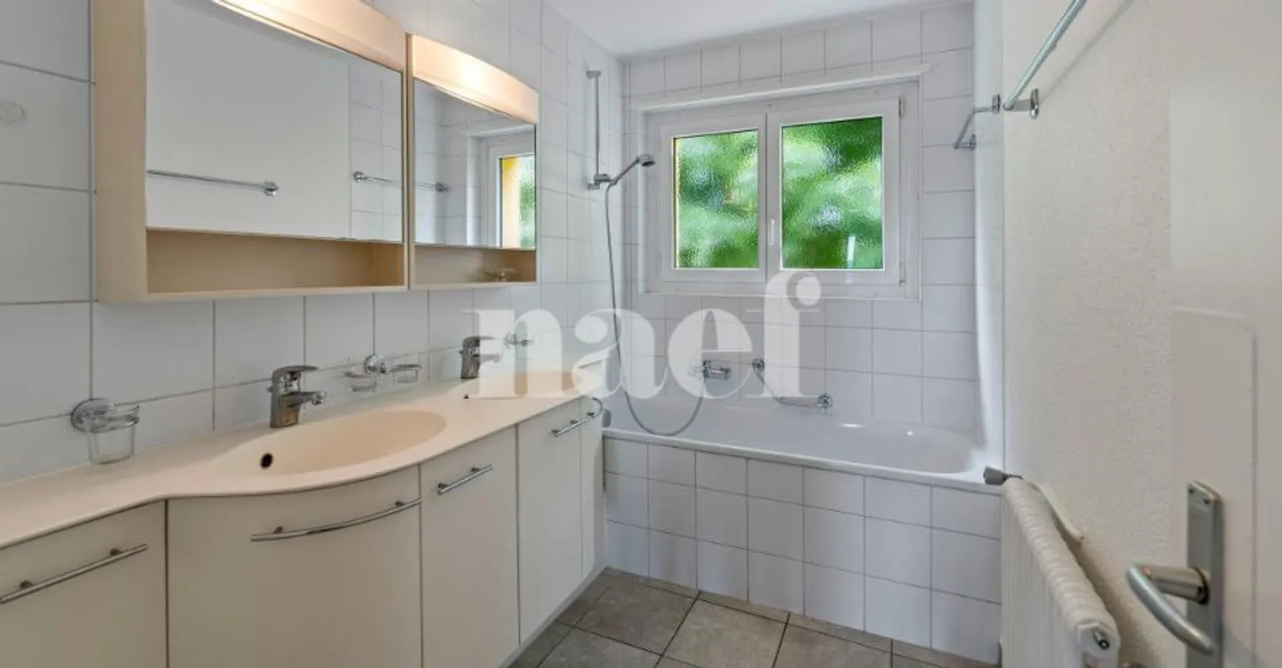 5-Zimmer-Wohnung im 4. Stock zu vermieten in Fribourg - Foto 9 von 11
