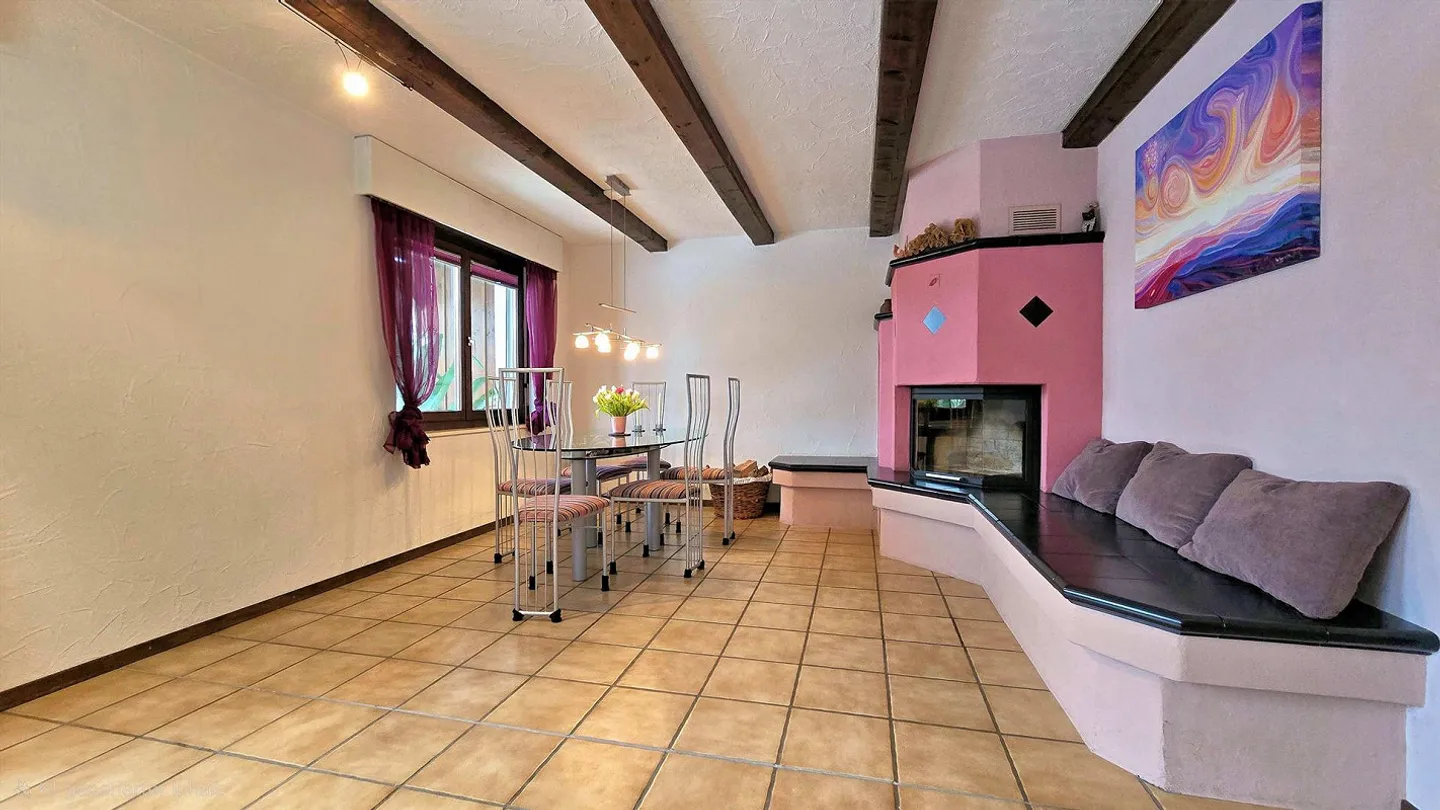 Una casa ideale per una famiglia in una posizione tranquilla e soleggiata - Foto 5 di 14