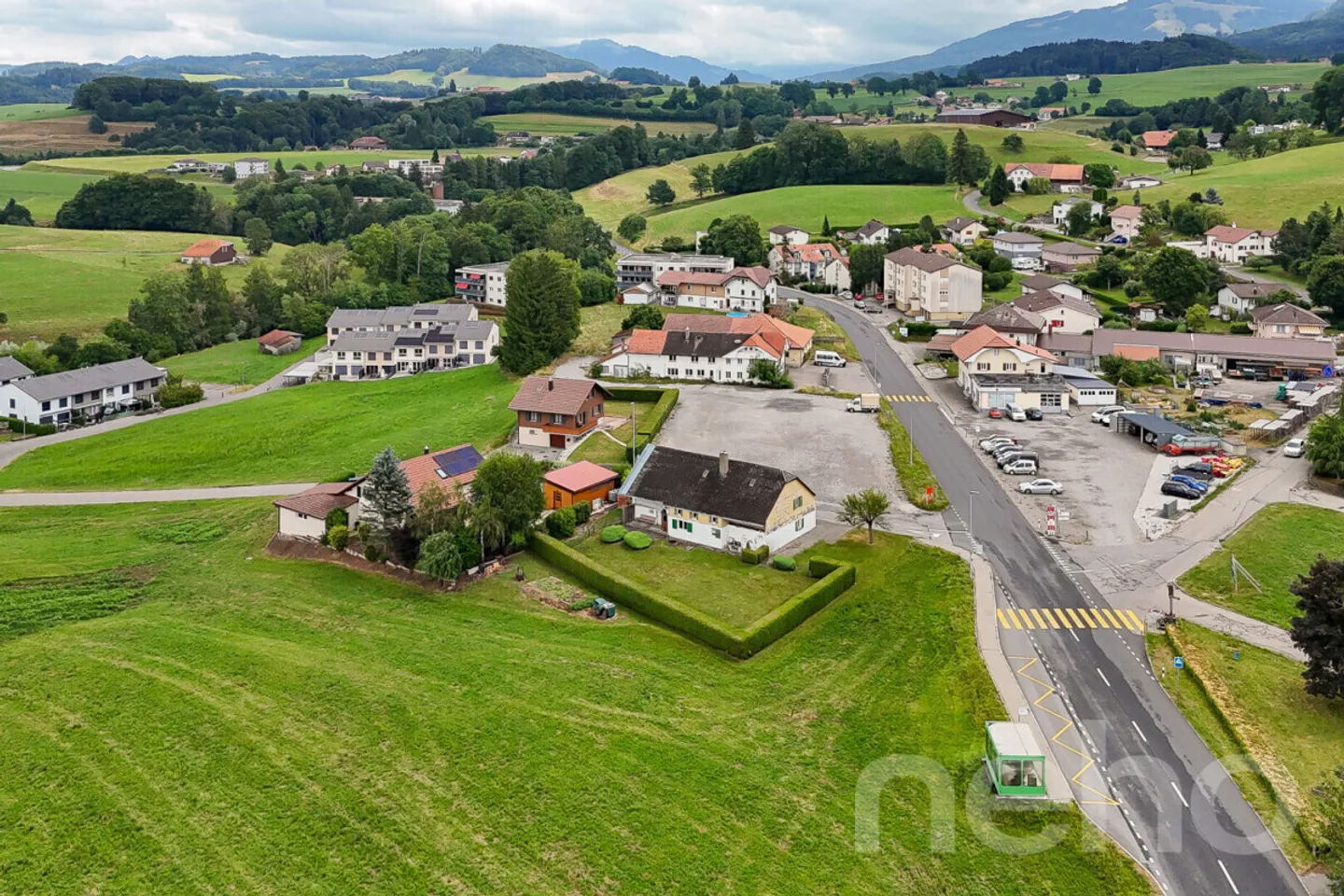 Selten! Schönes Grundstück für Einfamilienhaus oder Wohnungen - Foto 8 von 12