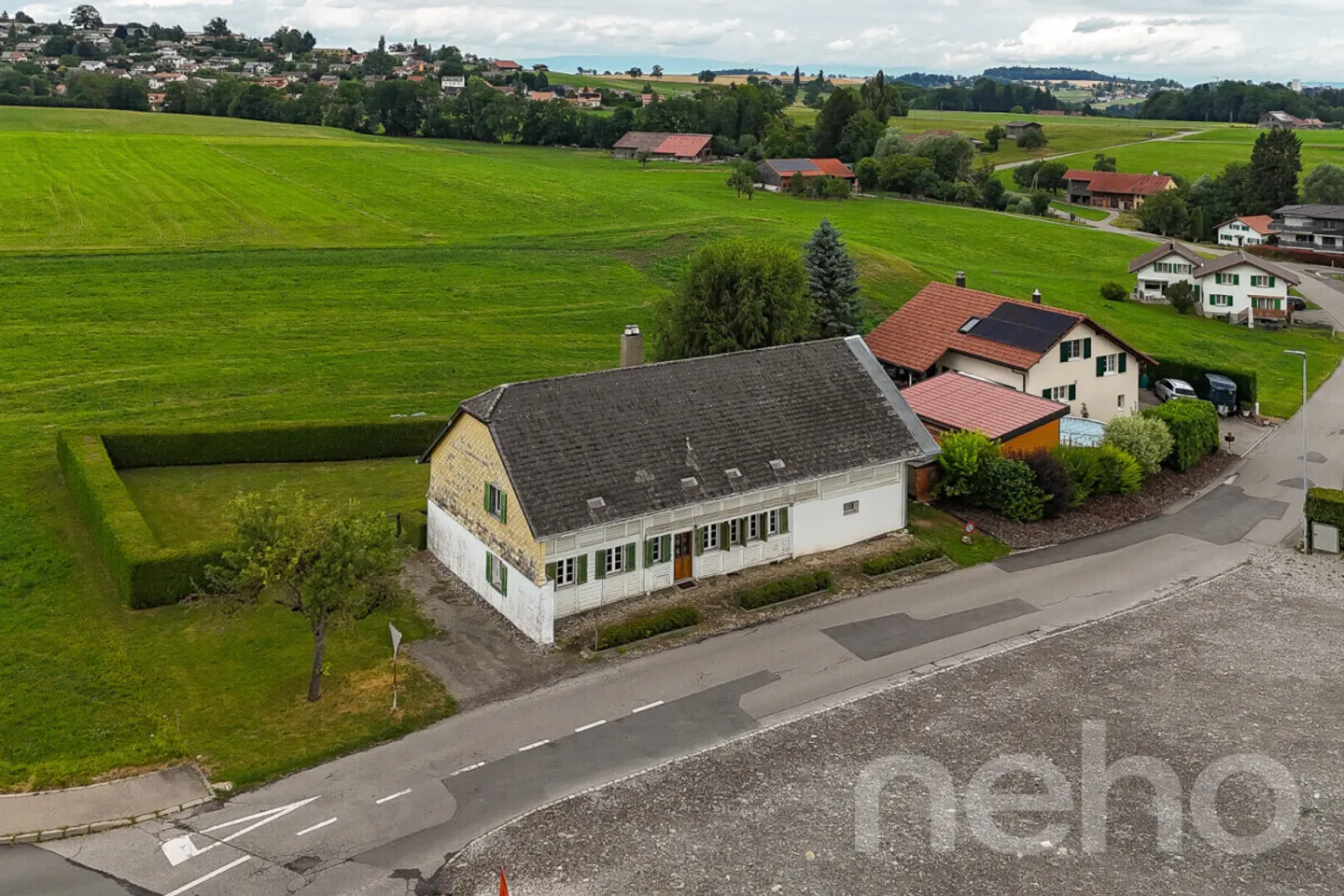 Selten! Schönes Grundstück für Einfamilienhaus oder Wohnungen - Foto 12 von 12