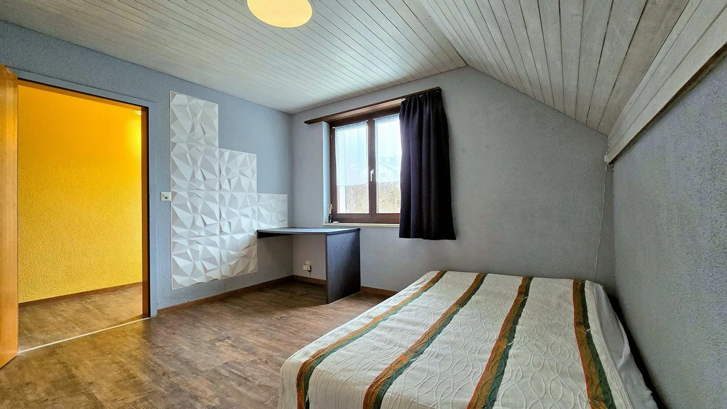 Una casa ideale per una famiglia in una posizione tranquilla e soleggiata - Foto 9 di 14