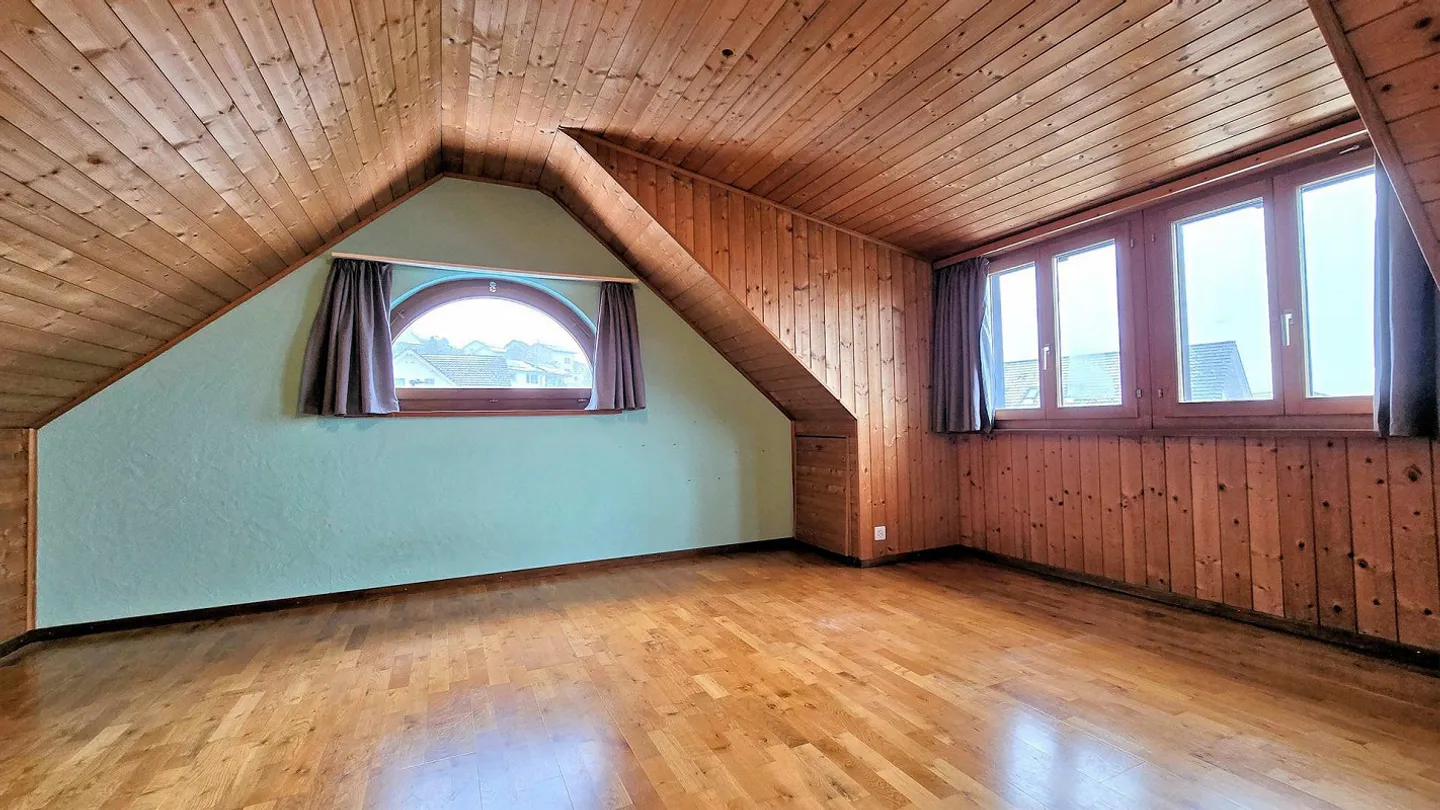 Una casa ideale per una famiglia in una posizione tranquilla e soleggiata - Foto 10 di 14