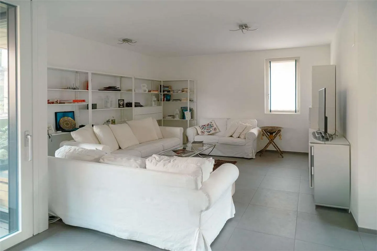 Appartement élégant près du centre de Lugano - Photo 3 sur 13