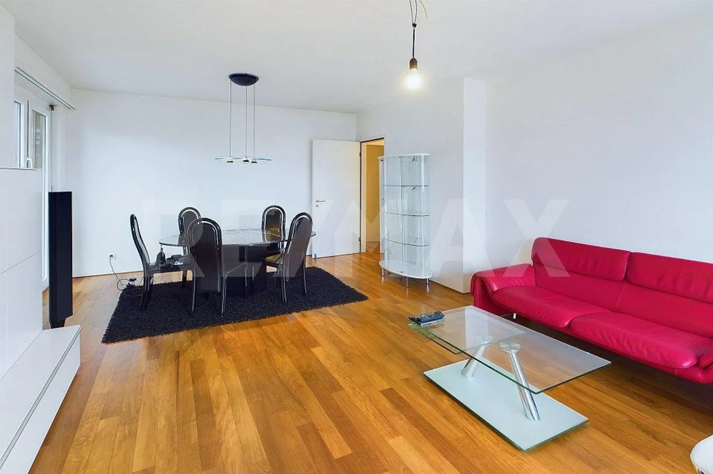 2.5 Room furnished apartment - Photo 2 of 13