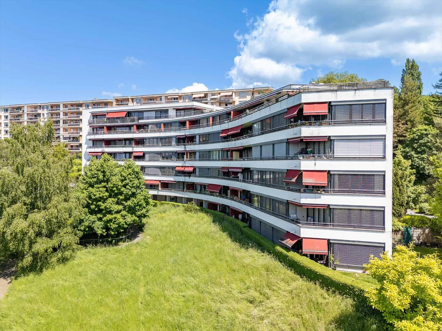 Charming 2-room apartment - quiet, green and central - Photo 1 of 7