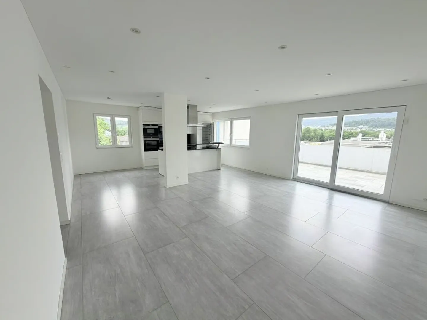 Moderne 4.5 Zimmer Maisonette - Foto 1 von 17