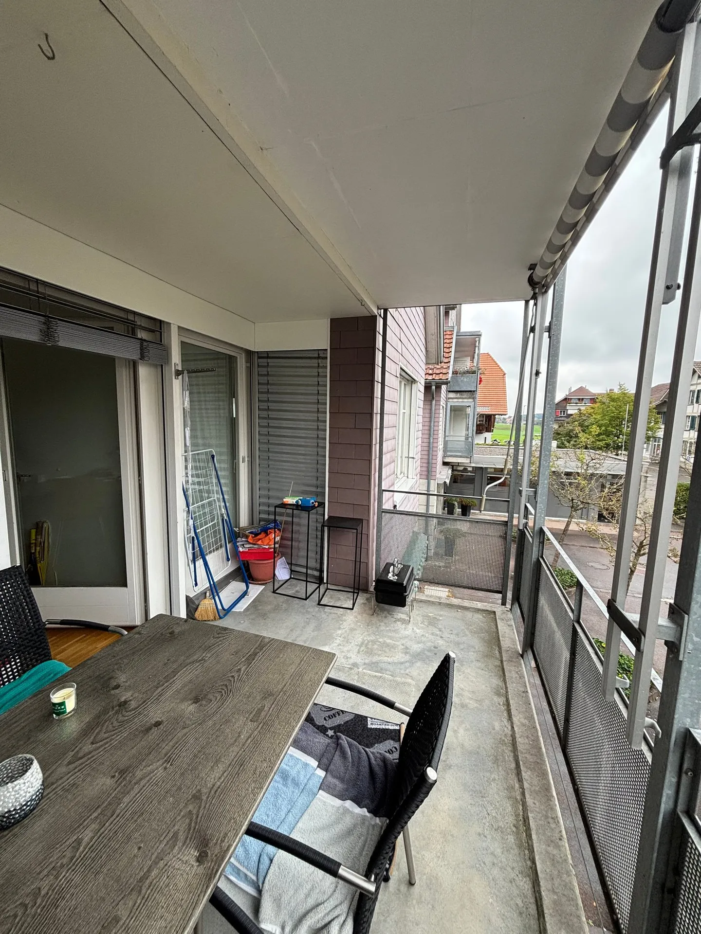 Ampio appartamento di 4,5 stanze con vista a Kirchlindach - Foto 4 di 27