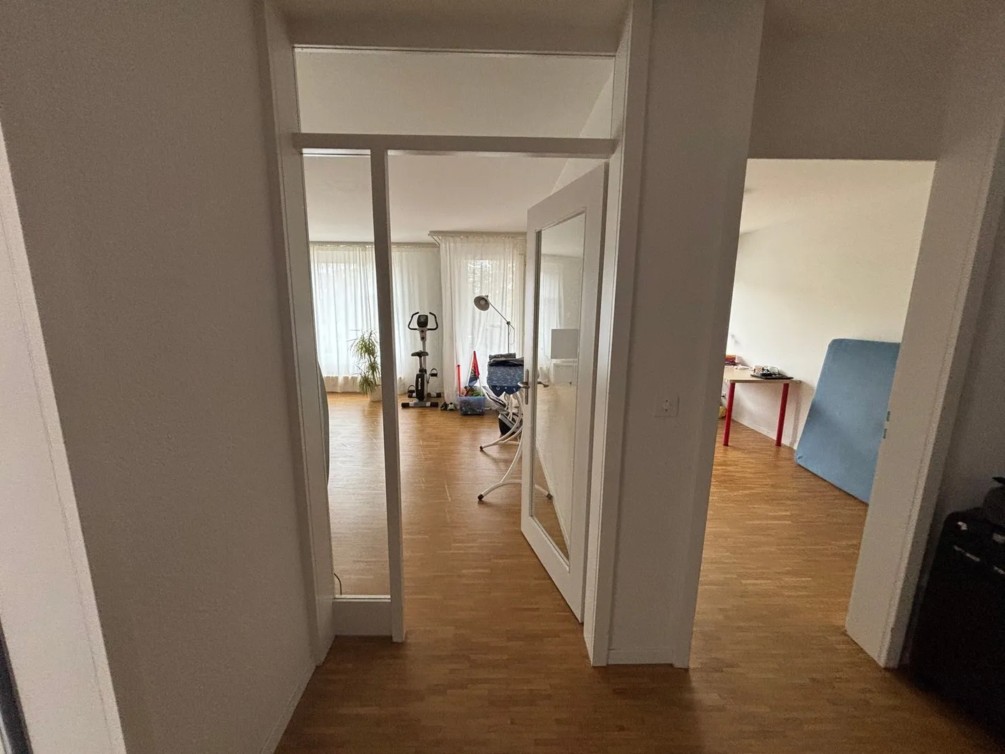 Ampio appartamento di 4,5 stanze con vista a Kirchlindach - Foto 6 di 27
