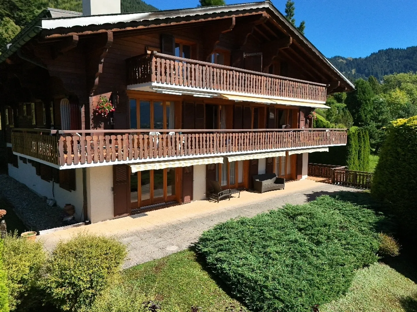 23 08 PPE Gai Matin lotto 1 e 3 - Chesières - Foto 2 di 12