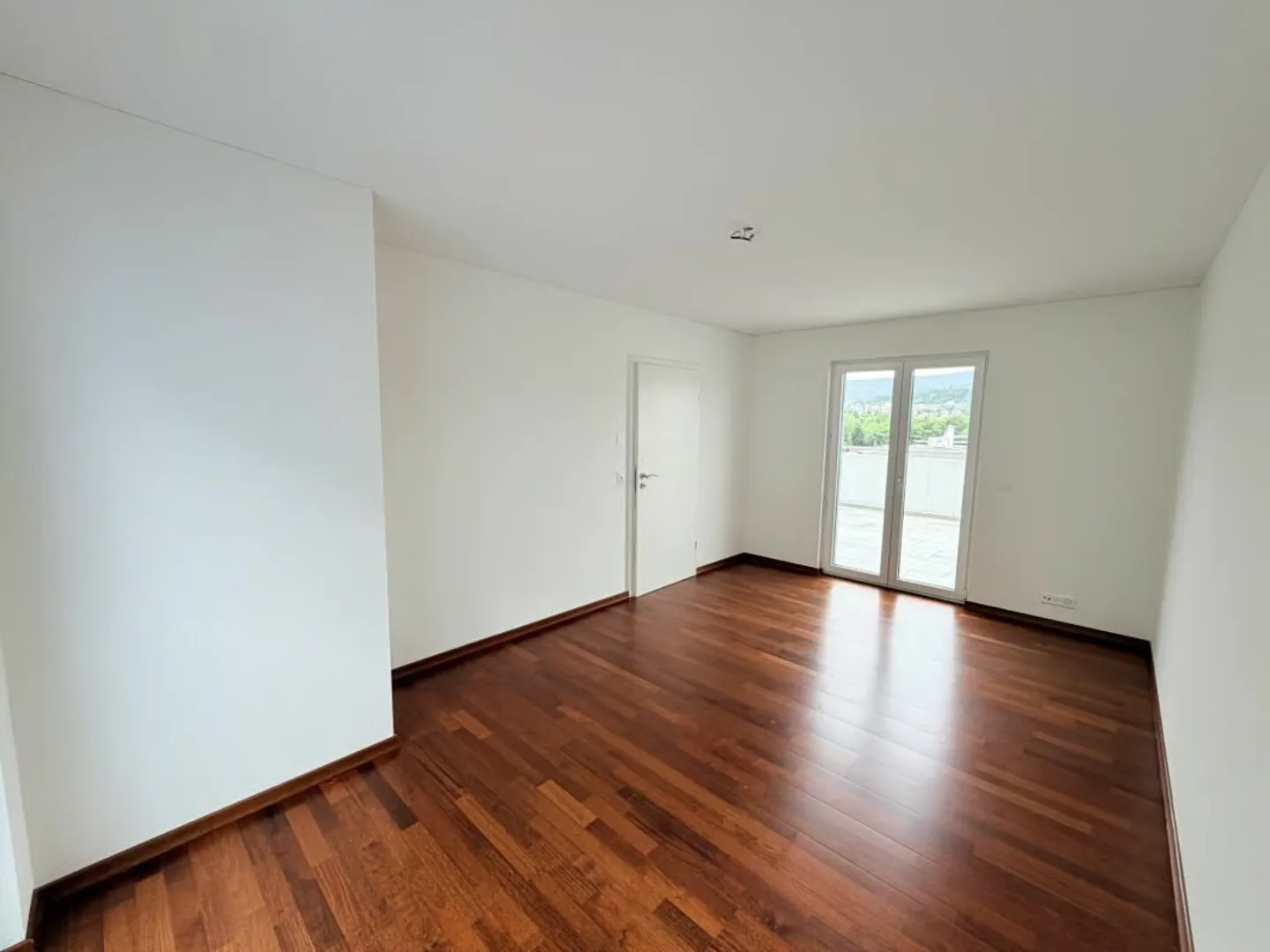 Moderne 4.5 Zimmer Maisonette - Foto 8 von 17