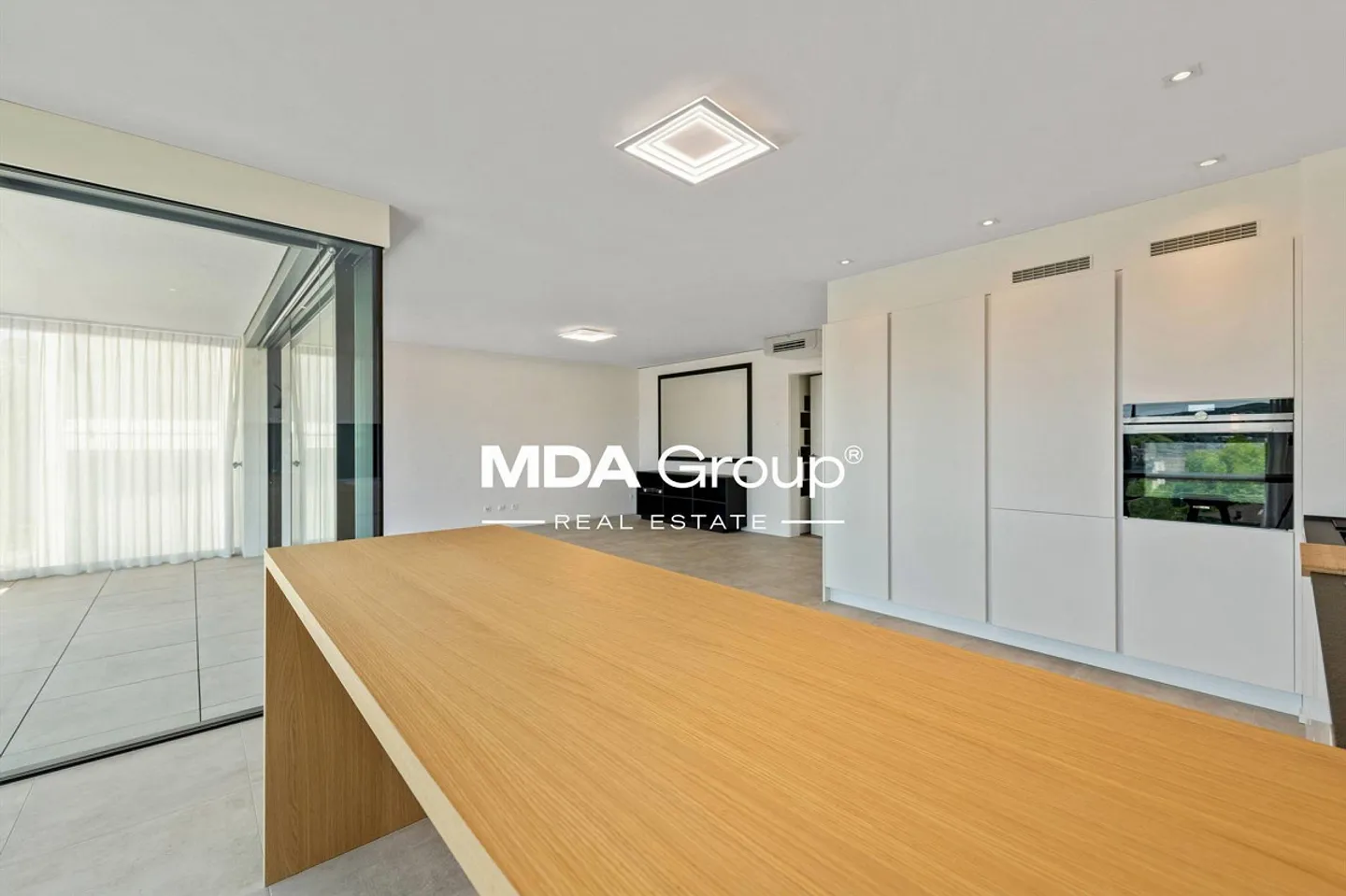 3 Room apartment - Photo 3 of 13