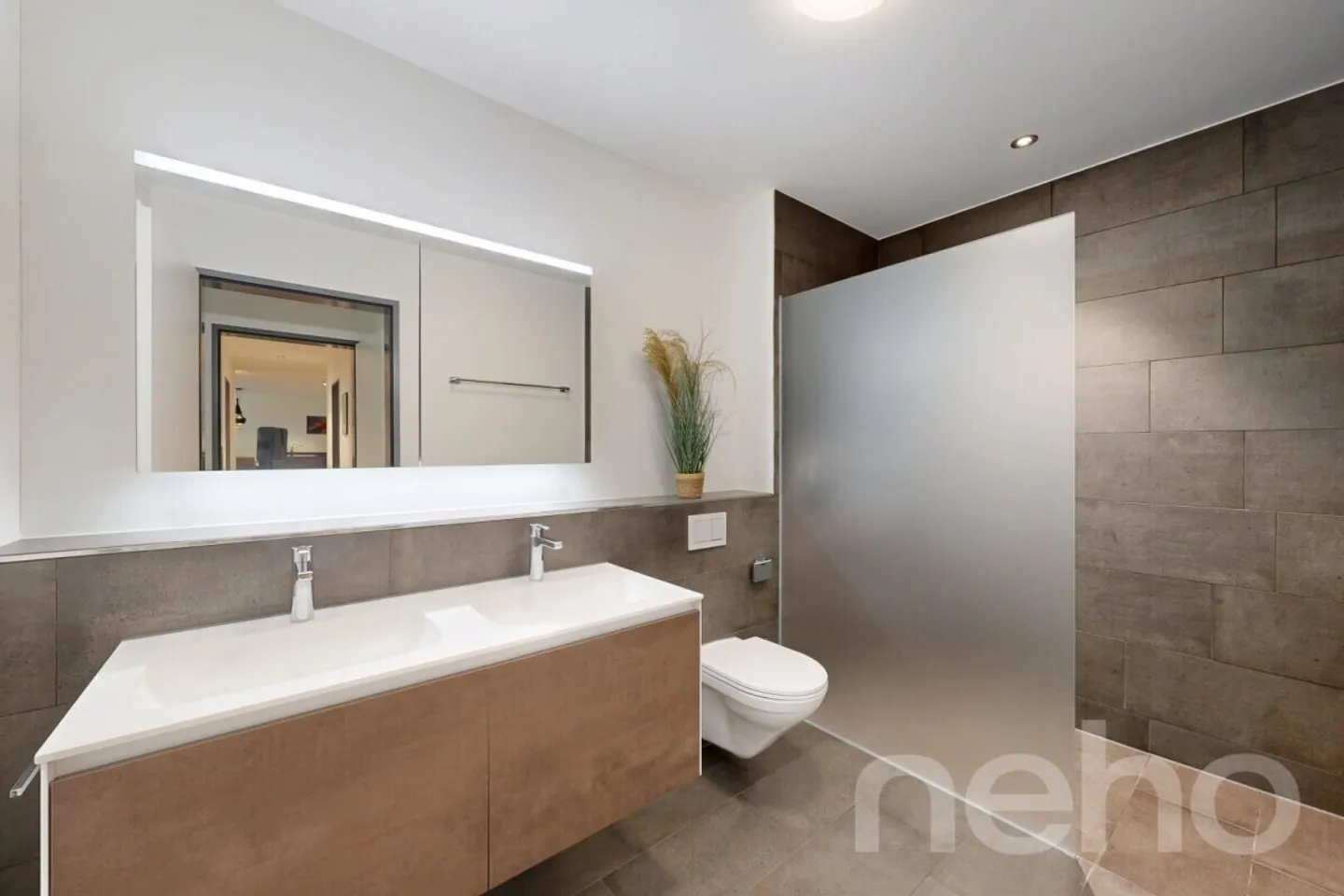 Appartement moderne de 4,5 pièces avec vue sur la verdure - Photo 8 sur 12
