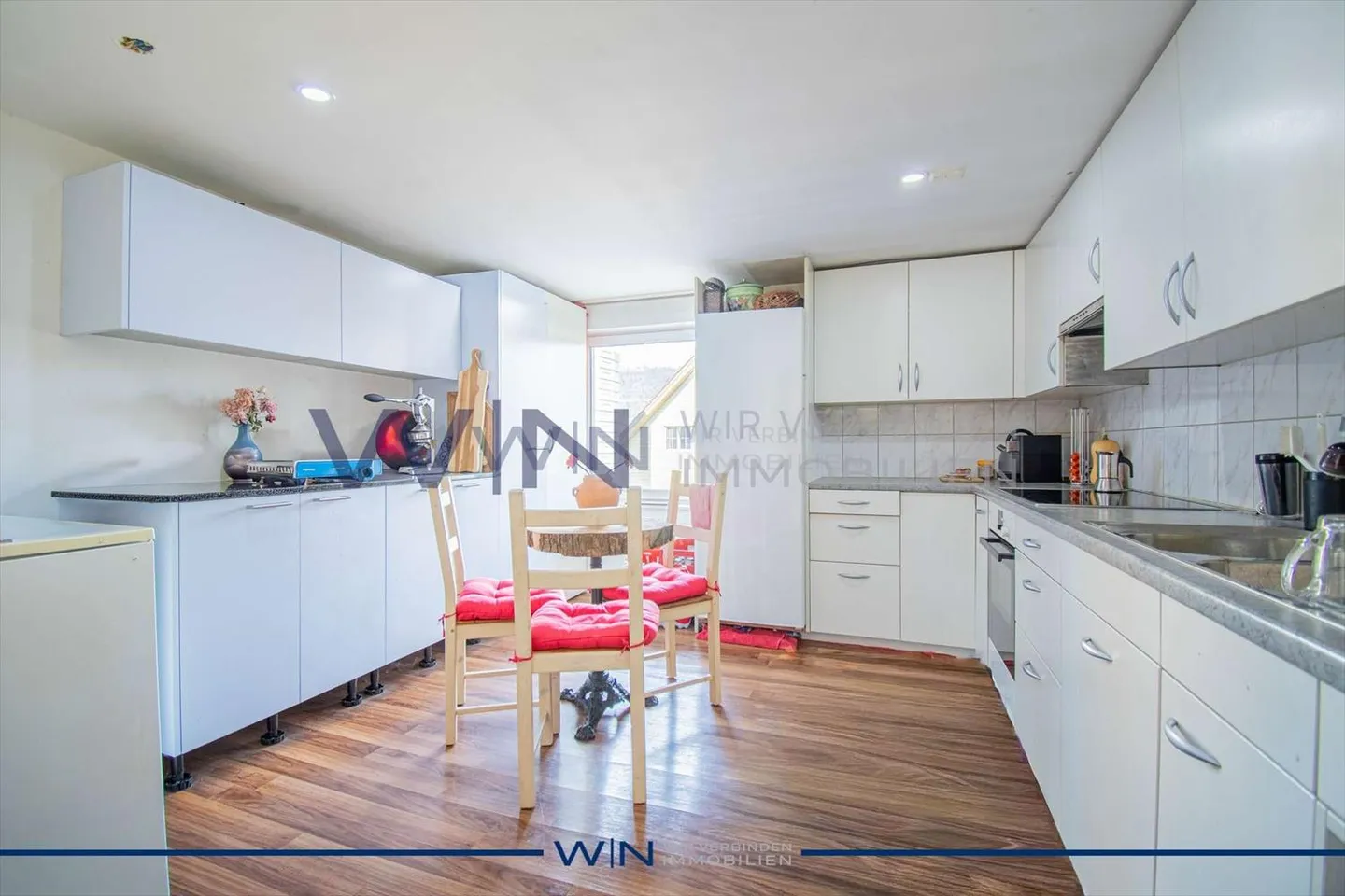 Residential building for sale - Photo 3 of 10