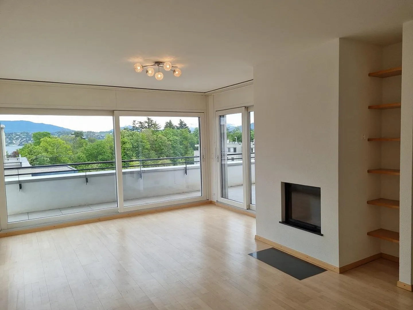Luxury residence - Photo 2 of 5