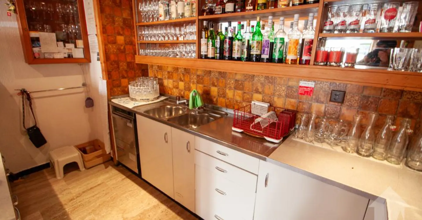 Authentisches Walliser Haus mit Café - Foto 9 von 11