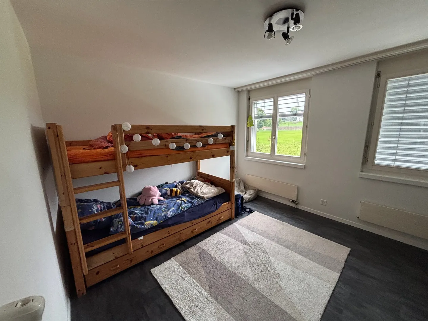 Ampio appartamento di 4,5 stanze con vista a Kirchlindach - Foto 10 di 27